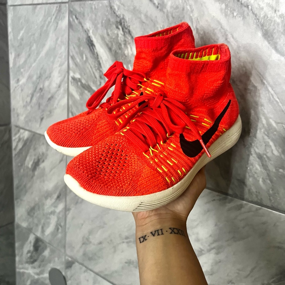 Nike lunarlon flyknit sneakers